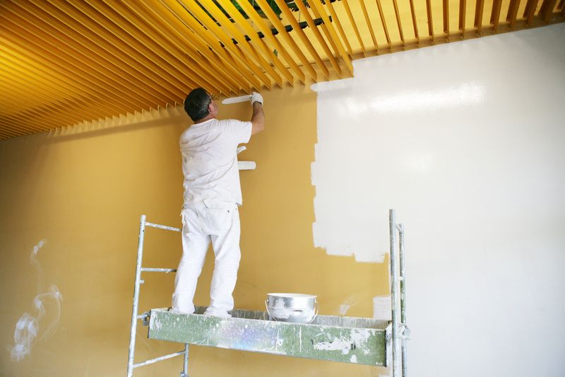 Artisan peintre en rénovation d'intérieur à Montpellier